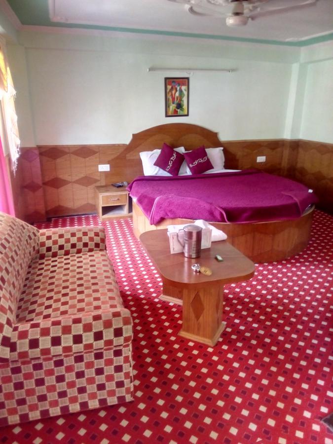 Gautam Hotel & Cottage Manāli Extérieur photo