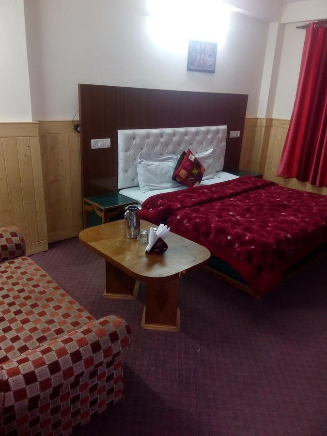 Gautam Hotel & Cottage Manāli Extérieur photo